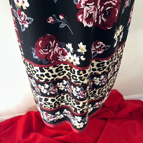 Chico’s Floral Black and Red Dress Size 2 (Large) - Picture 8 of 12